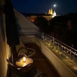 Gutenberg Penthouse Apartman